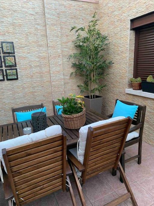 Unifamiliar Europa Villa Ciudad Real Luaran gambar